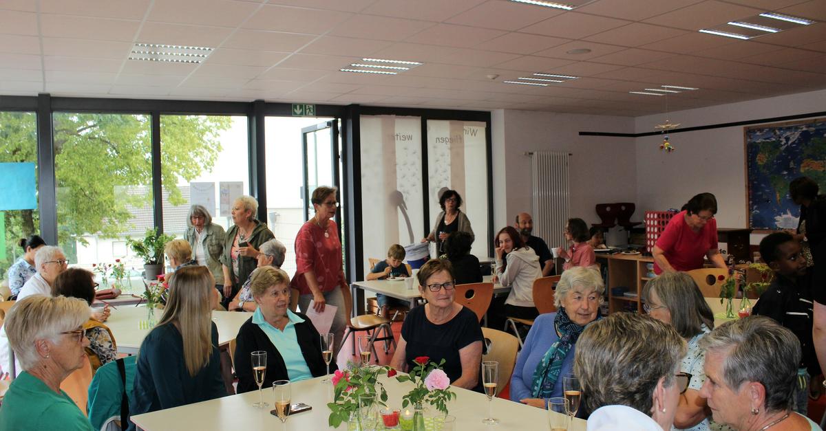 Dorfcafé Niederbiel funktioniert „Hand in Hand“